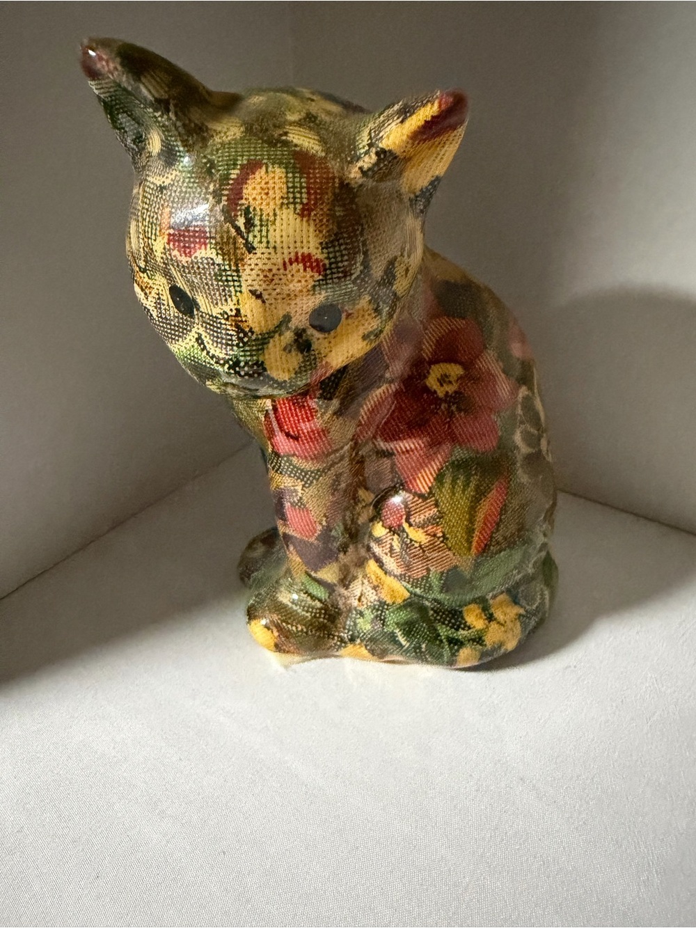 Vintage floral decoupage ceramic cat figurines grandma core patchwork style GUC - Picture 7 of 15